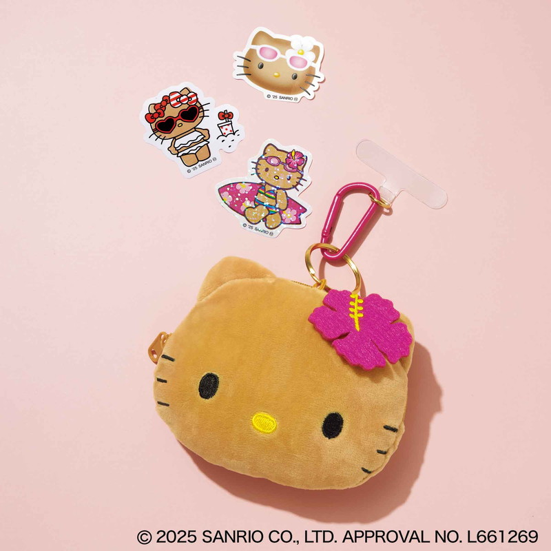 sweet 8月号、日焼けキティのぬいぐるみポーチ＆ステッカー付録