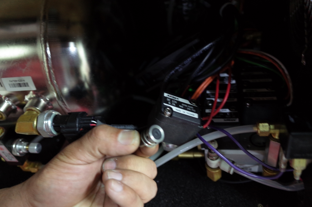 AirREX(エアサス）電磁弁のメンテナンス | トレードゲート