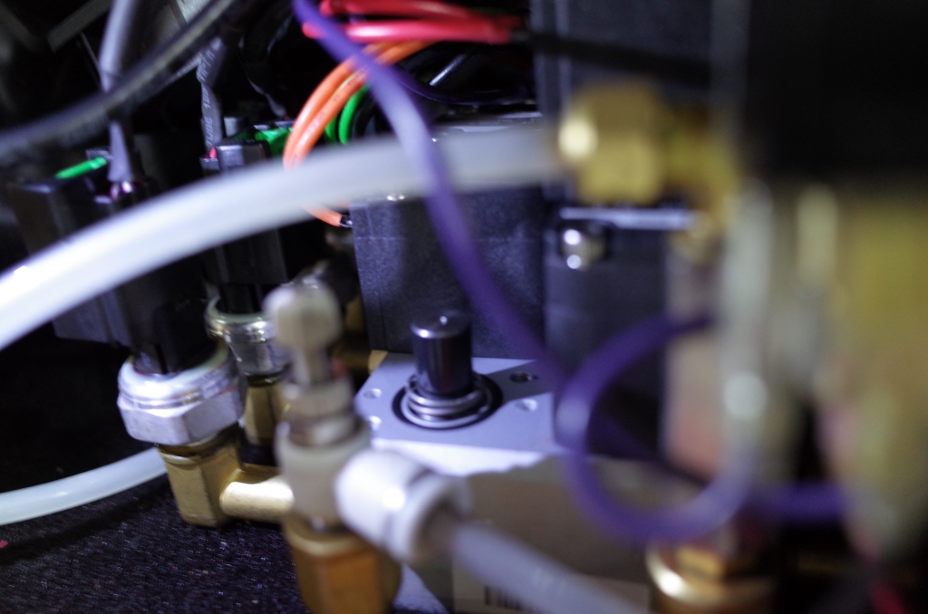 AirREX(エアサス）電磁弁のメンテナンス | トレードゲート