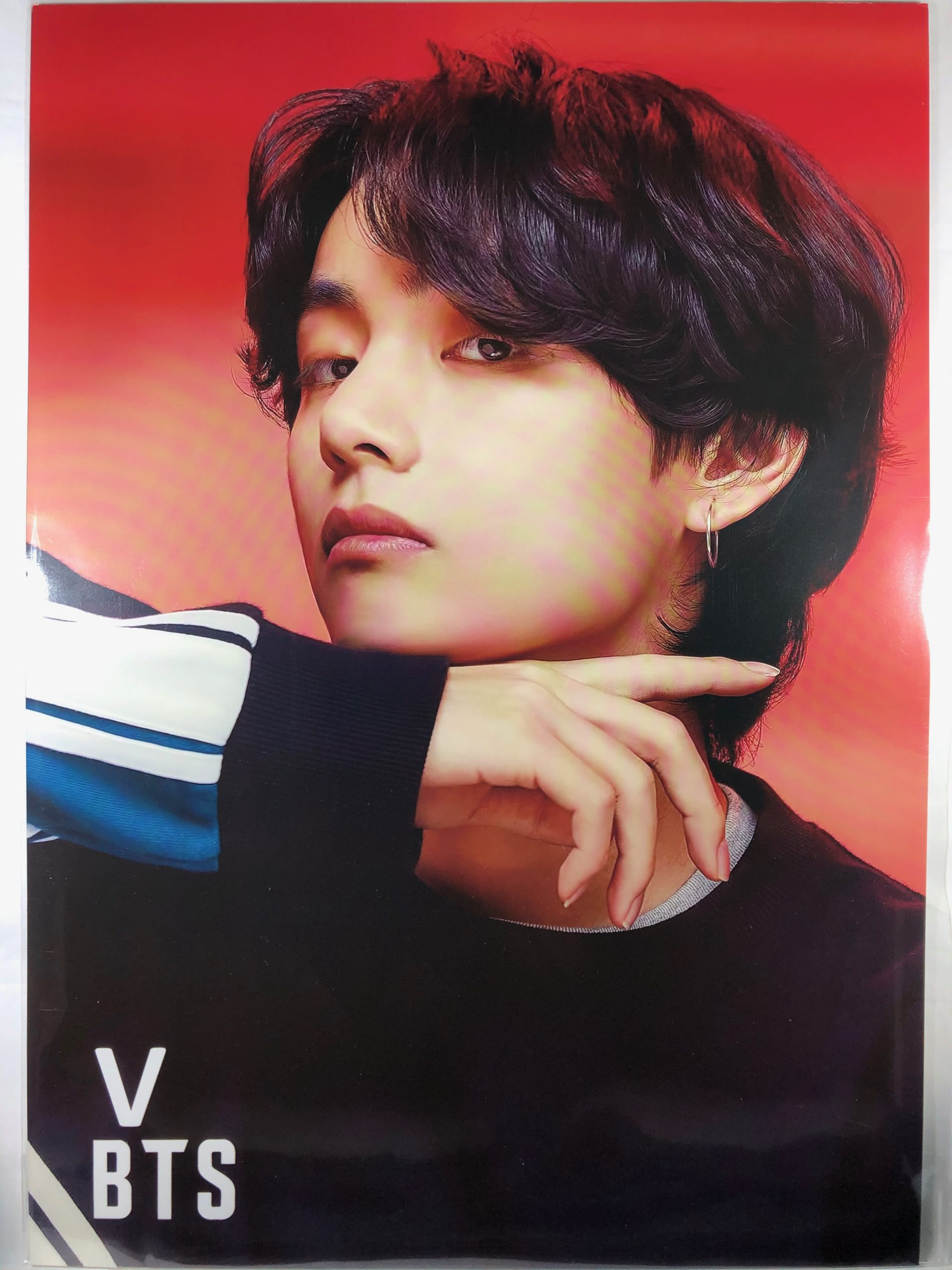 V ブイ テテ – BTS 防弾少年団 グッズ ／ A3 ポスター 12枚 +