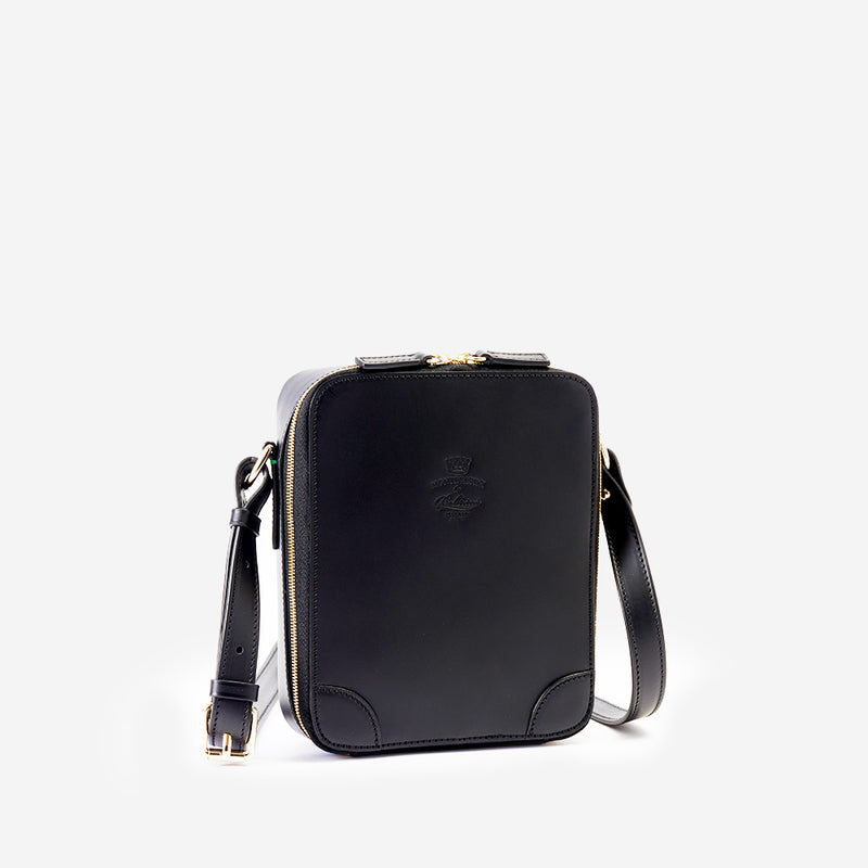 Montecatini 本革ショルダーバッグ