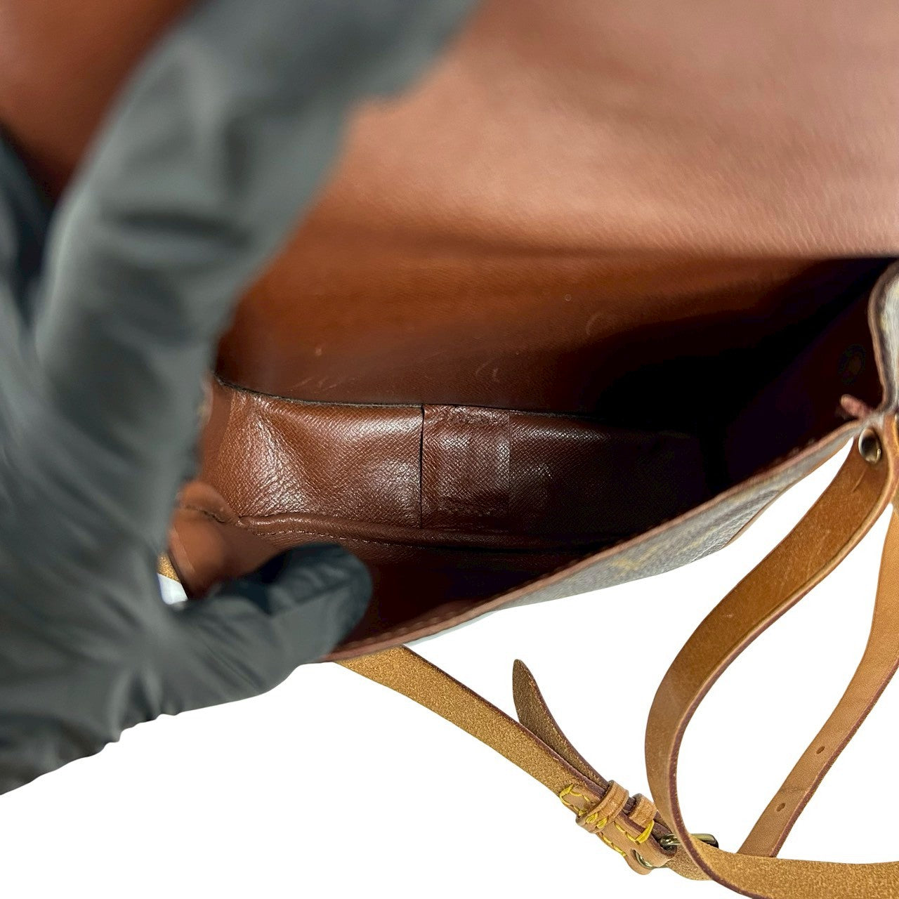 LOUIS VUITTON ルイヴィトン (Vintage) カルトシエール ショルダー