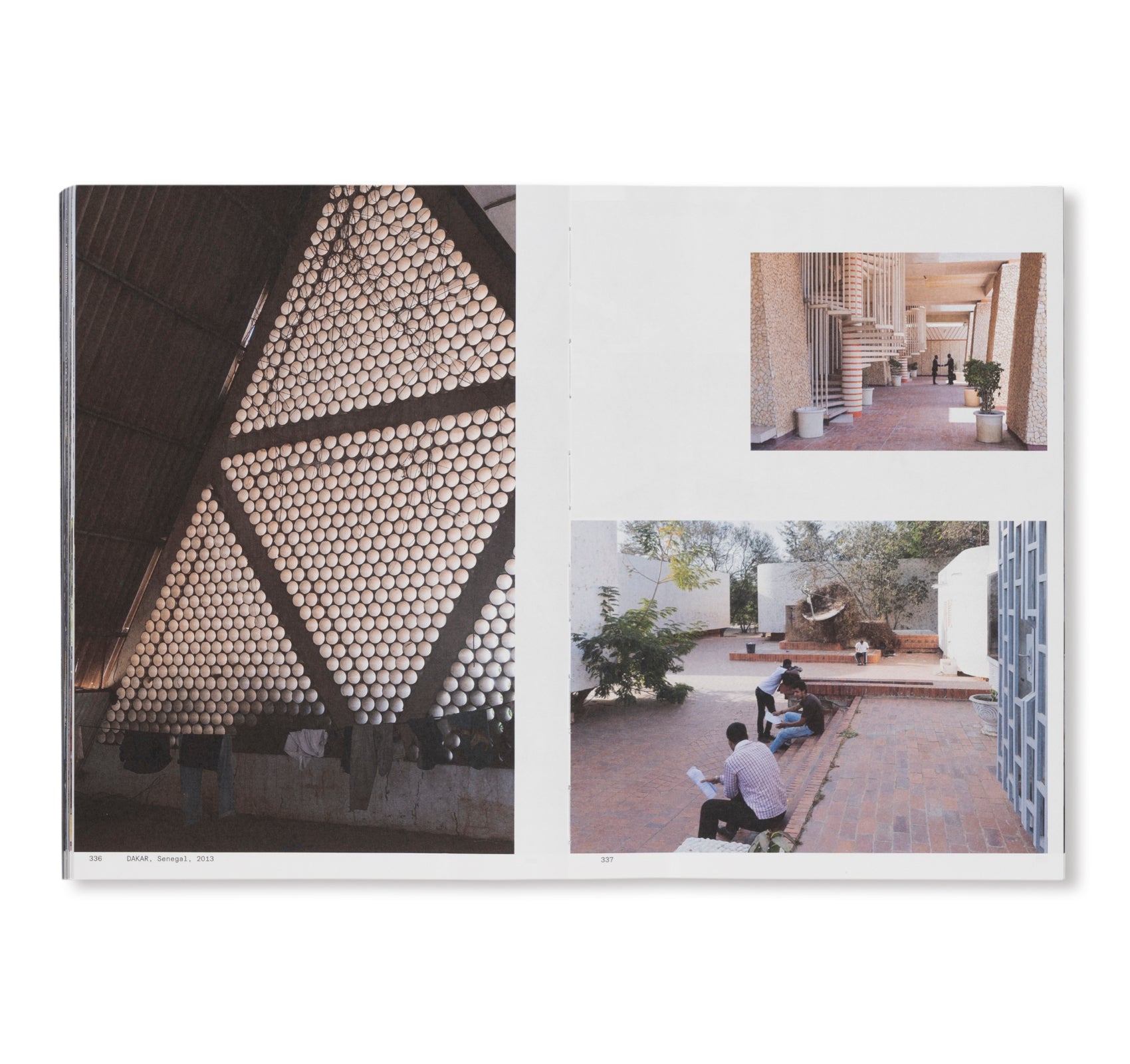 MOMENTS IN ARCHITECTURE by Iwan Baan – twelvebooks