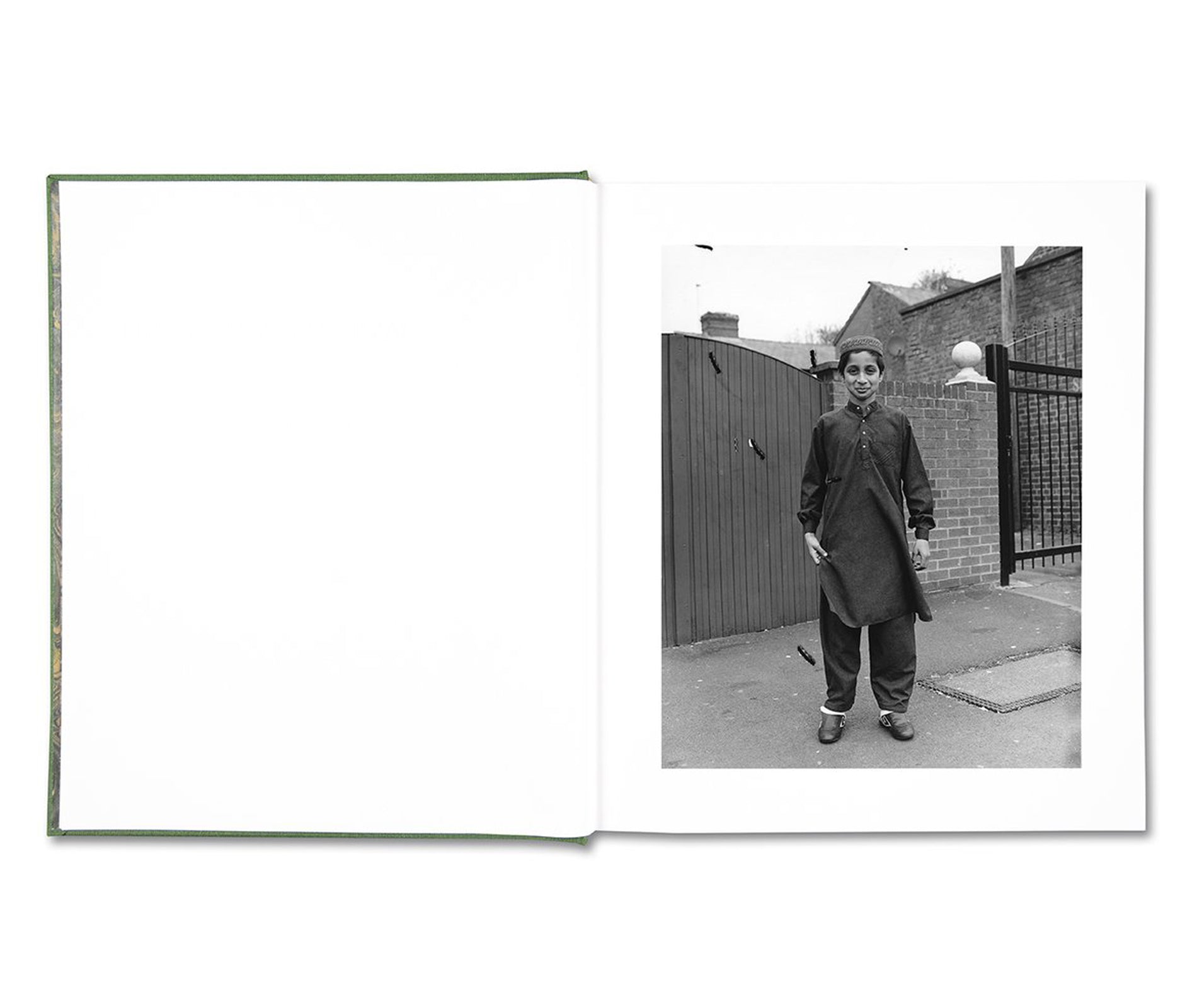 THE BRITISH ISLES by Jamie Hawkesworth [SIGNED] – twelvebooks