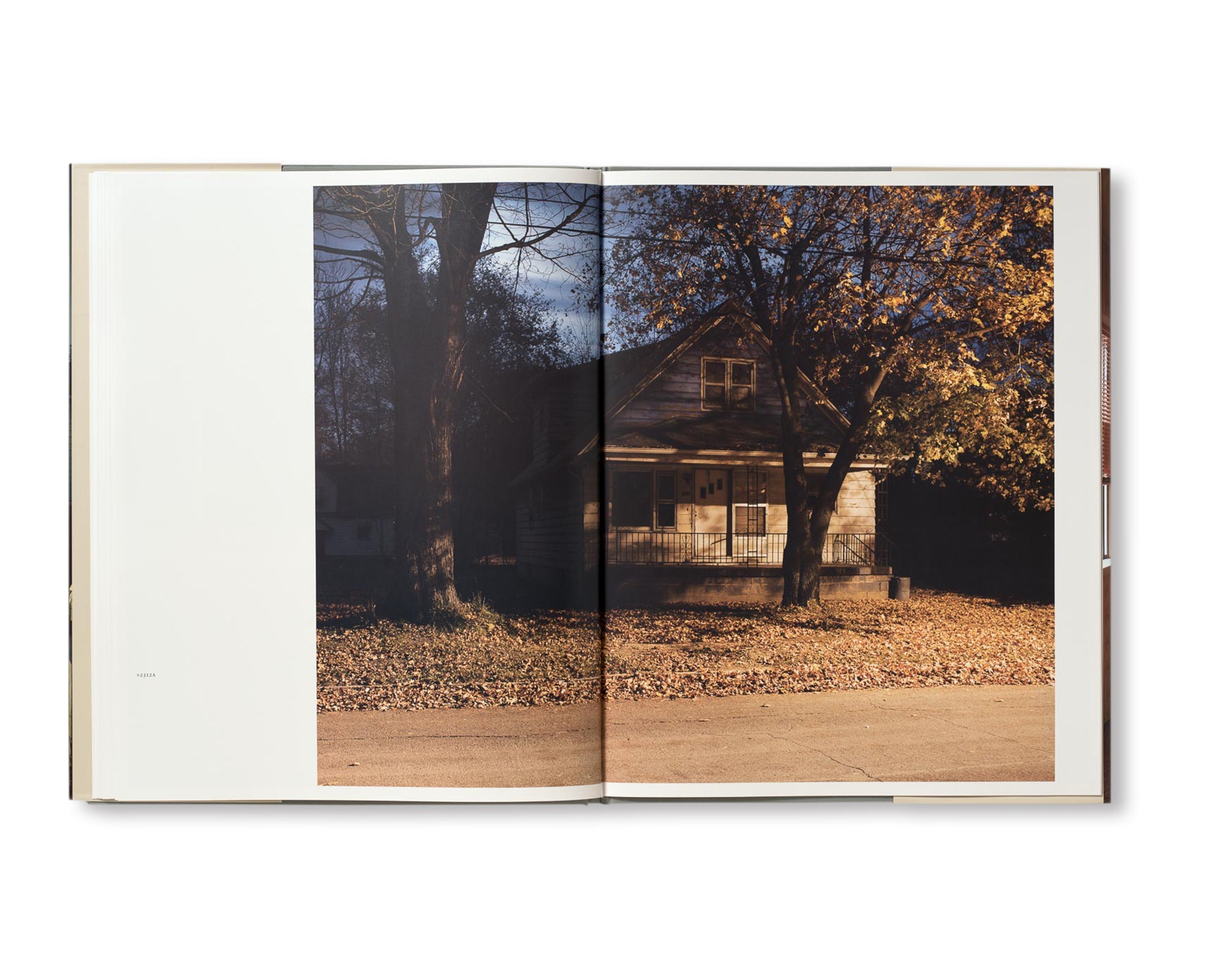 HOUSE HUNTING by Todd Hido [SPECIAL EDITION] – twelvebooks