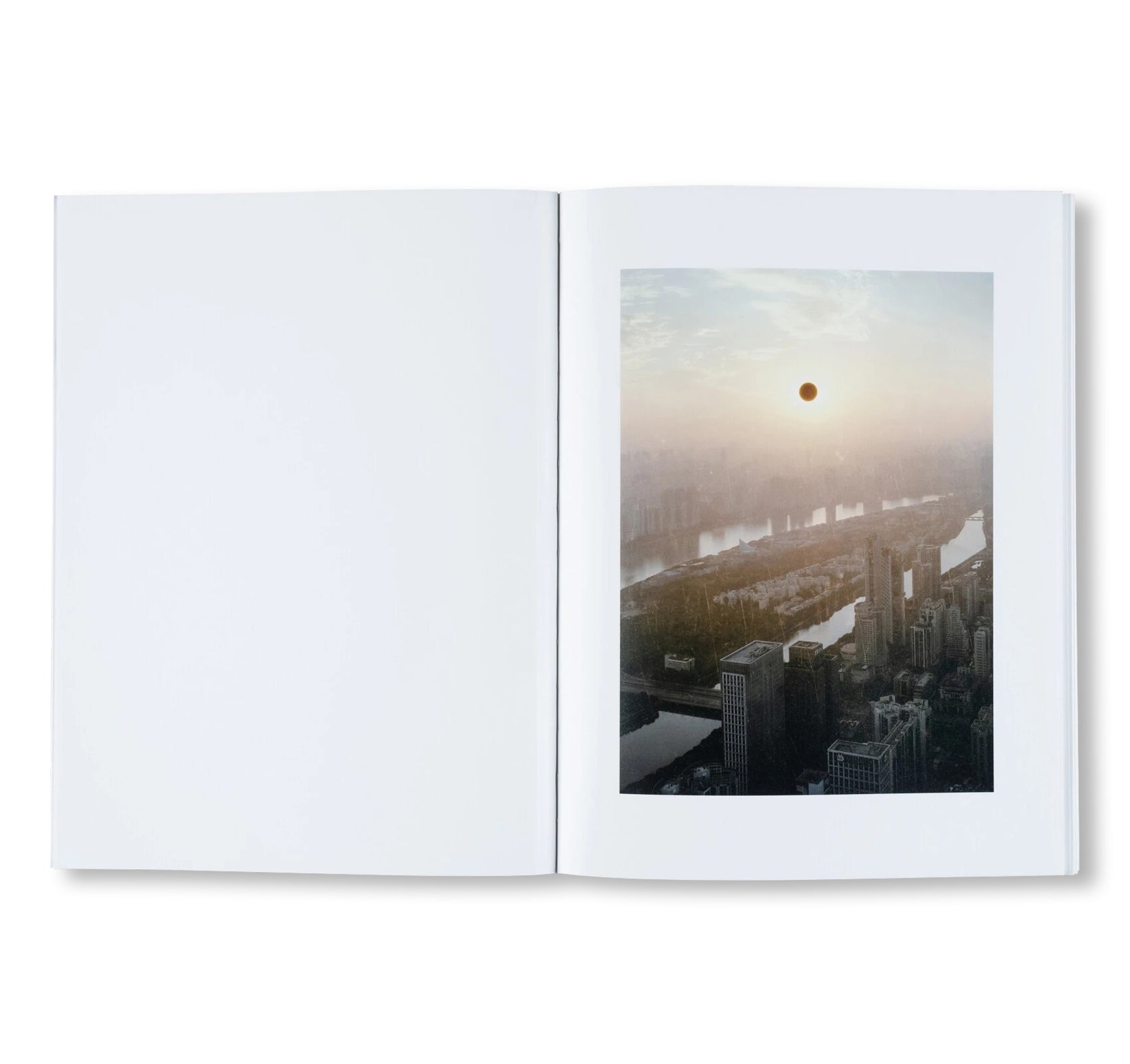 FUTURE MEMORIES by Taiyo Onorato & Nico Krebs – twelvebooks