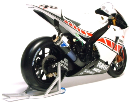 Yamaha YZR-M1 | ミニカー散財とほほ日記