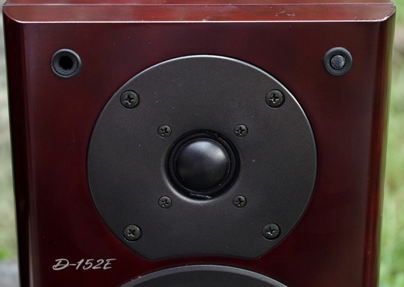 ONKYO D-152ヨ ‥ん。D-152Eアルネ。ワタクシが説明するよ