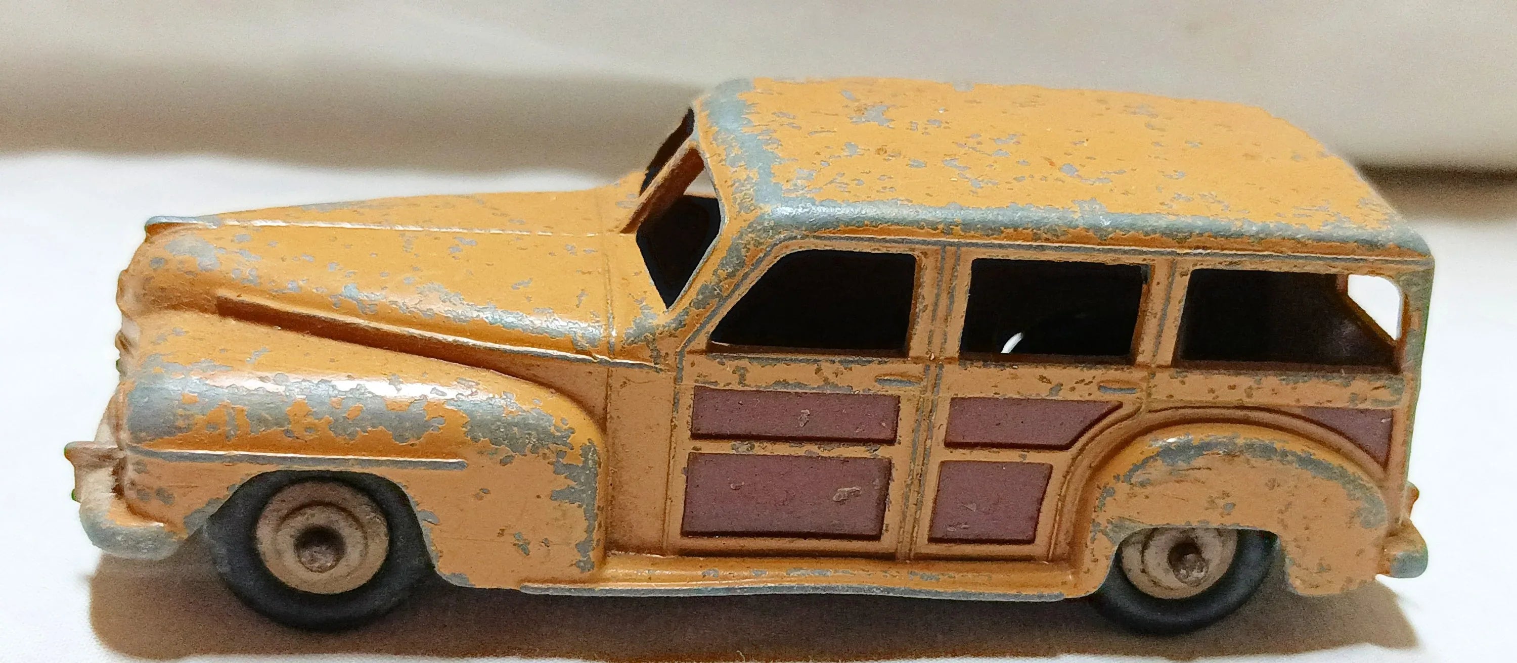 Dinky Toys 27F Plymouth Estate Car Woodie Wagon England 1950