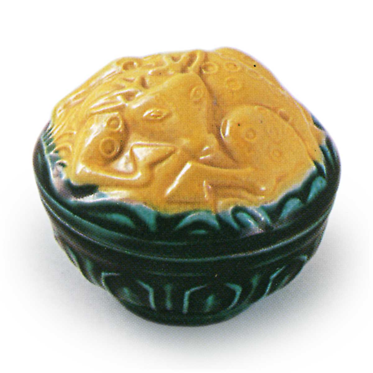 交趾写黄鹿香合 | 鶴田 純久の章 お話