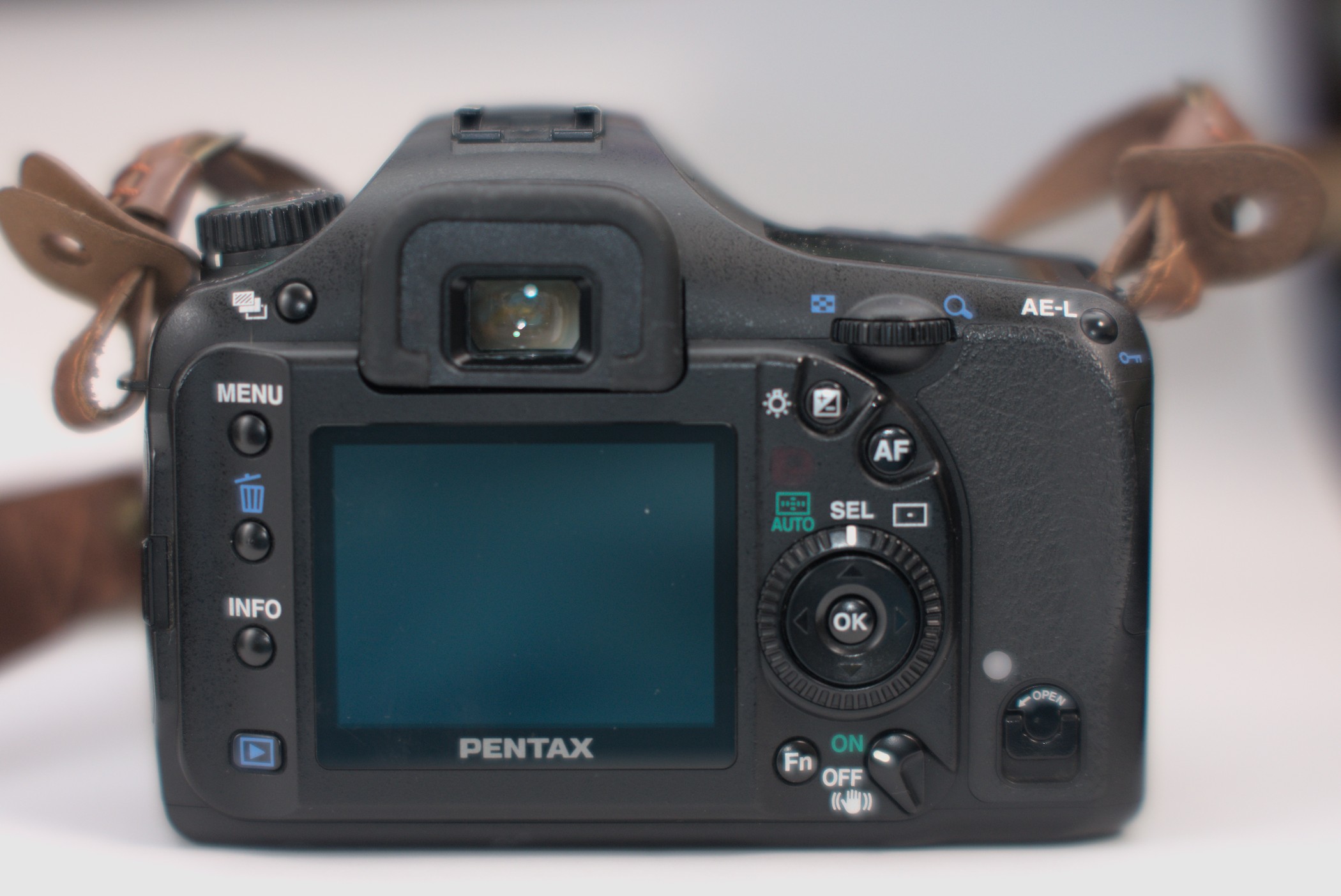 いまさらCCDセンサー PENTAX K10D 中古1万円根強い人気の機体