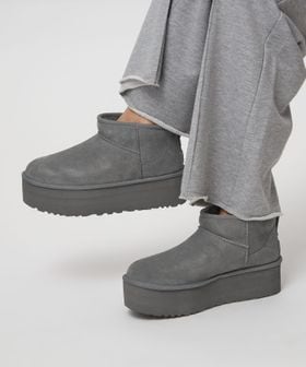 UGG＞クラシック ウルトラ ミニ プラットフォーム / Classic Ultra