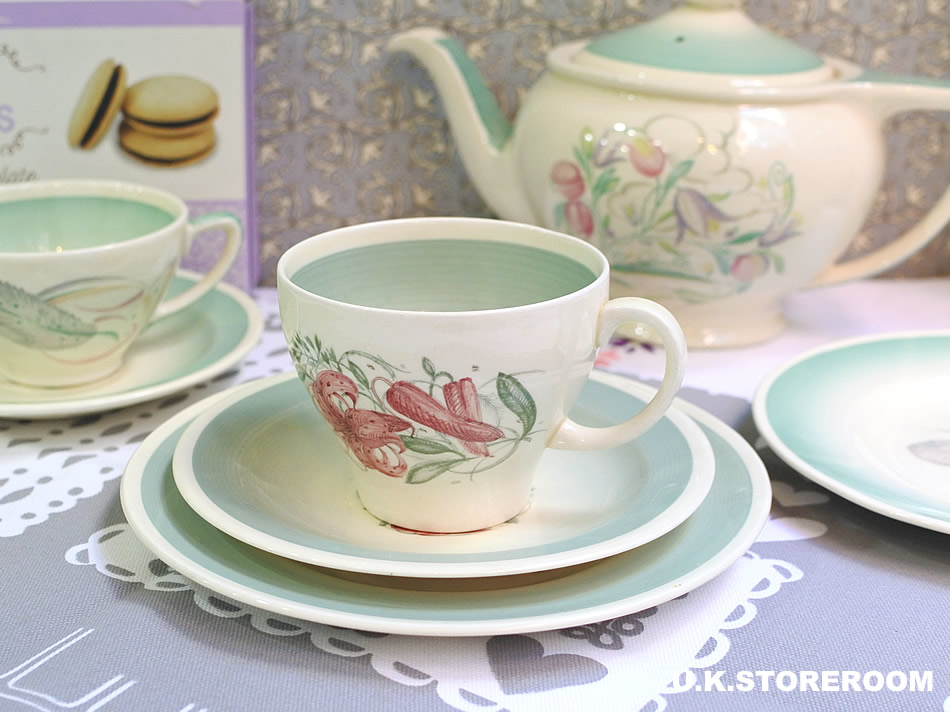 UKストアルーム SC745 Susie Cooper スージークーパー タイガーリリー