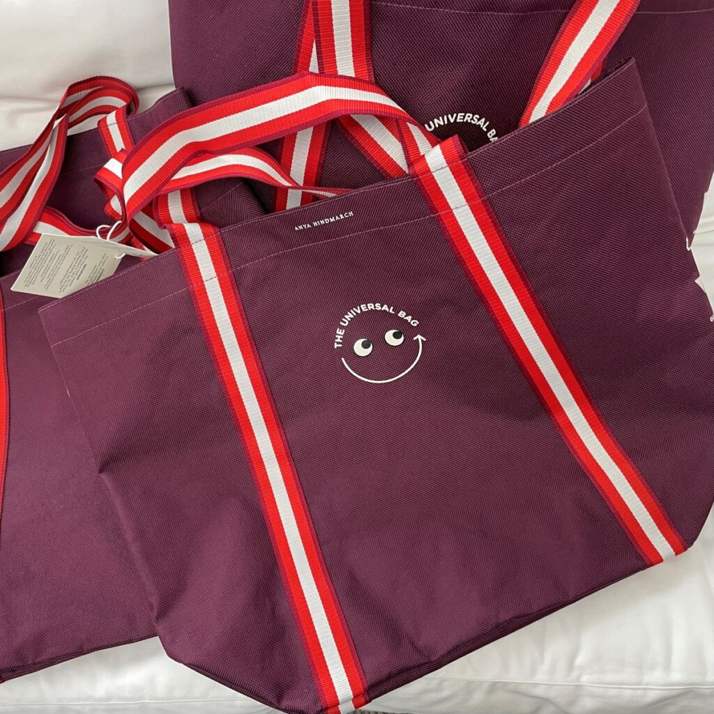 100%リサイクル！アニヤ・ハインドマーチの『ユニバーサルバッグ』が