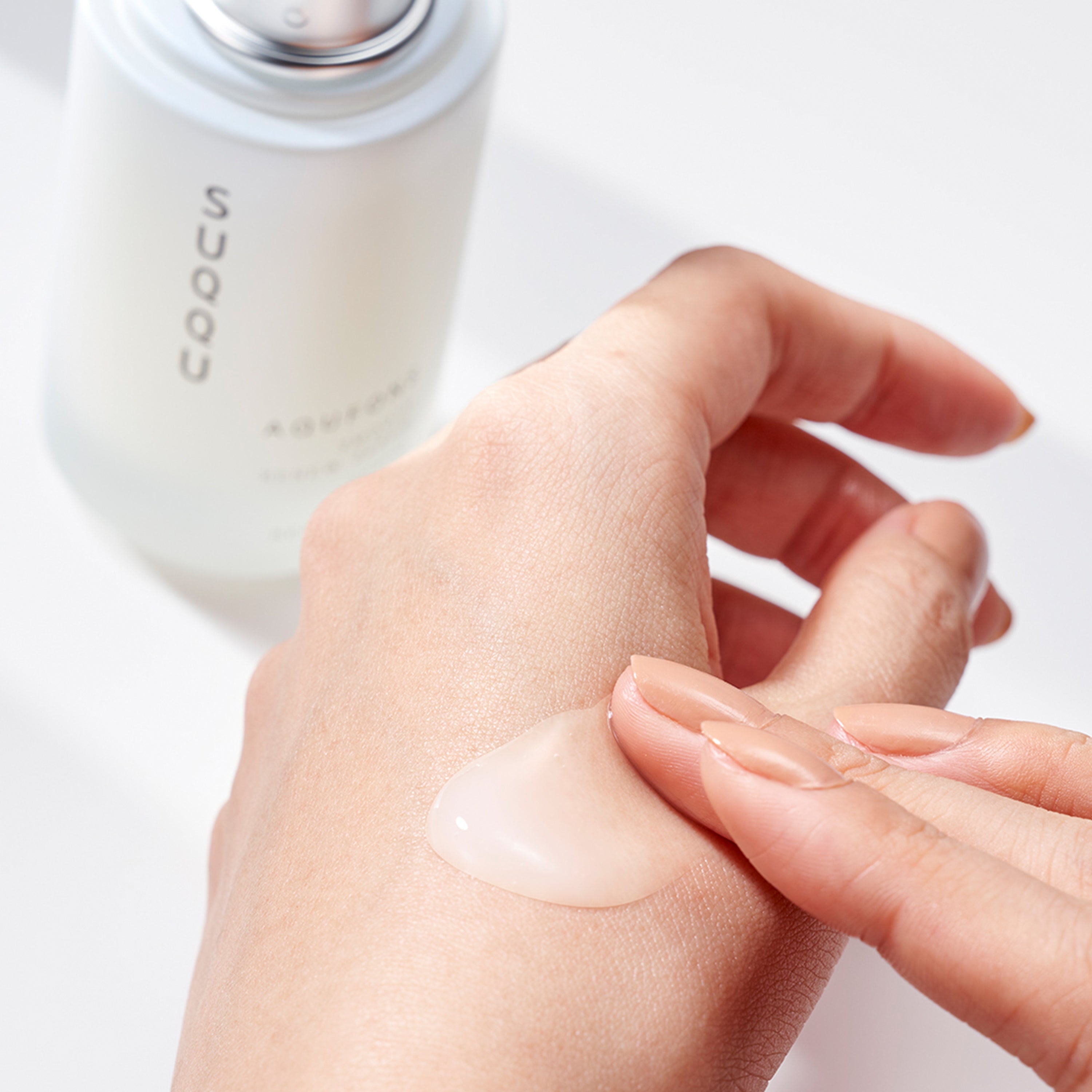 AQUFONS SMOOTH RENEW SERUM – SUQQU UK