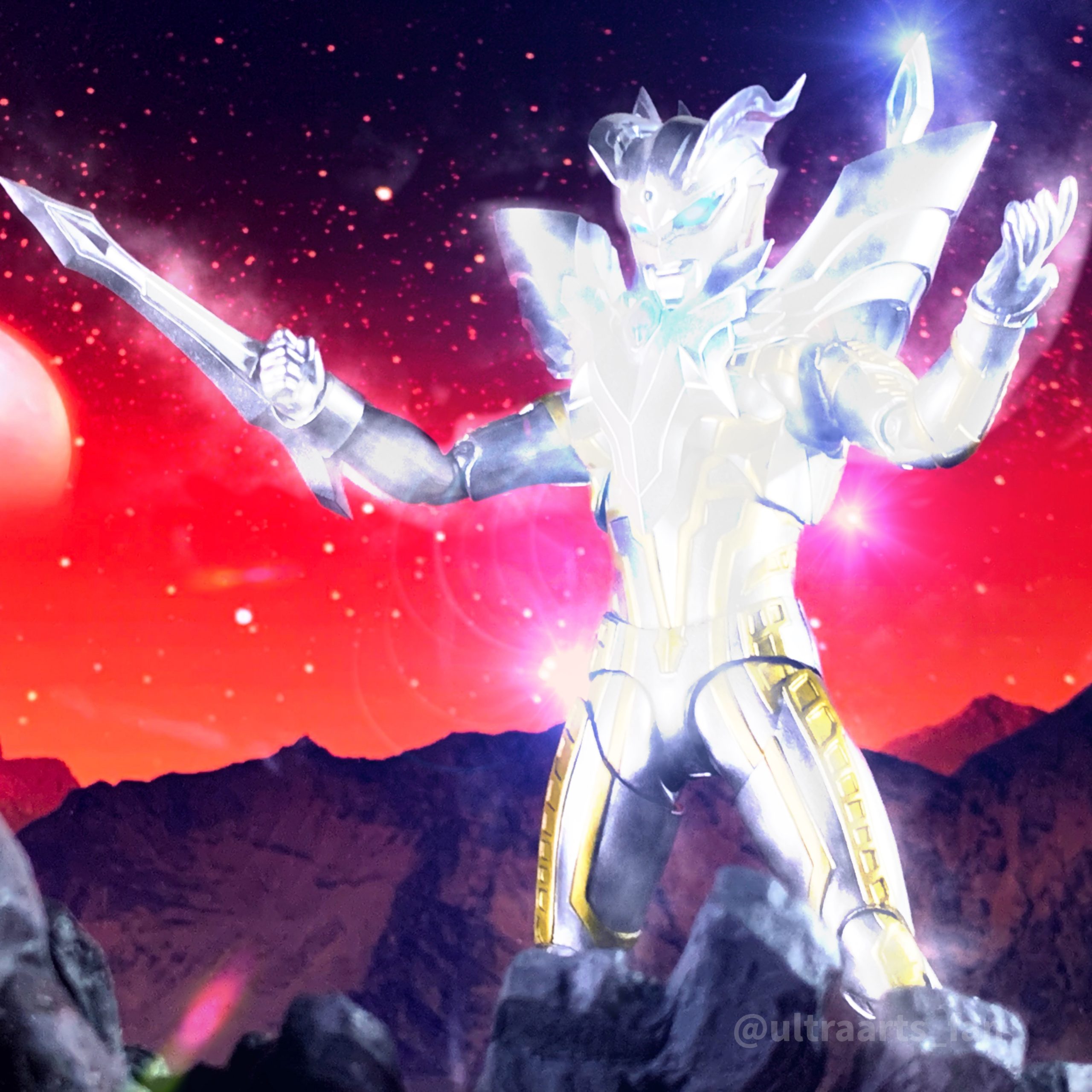 簡易レビュー】S.H.Figuarts ウルティメイトシャイニングウルトラマン