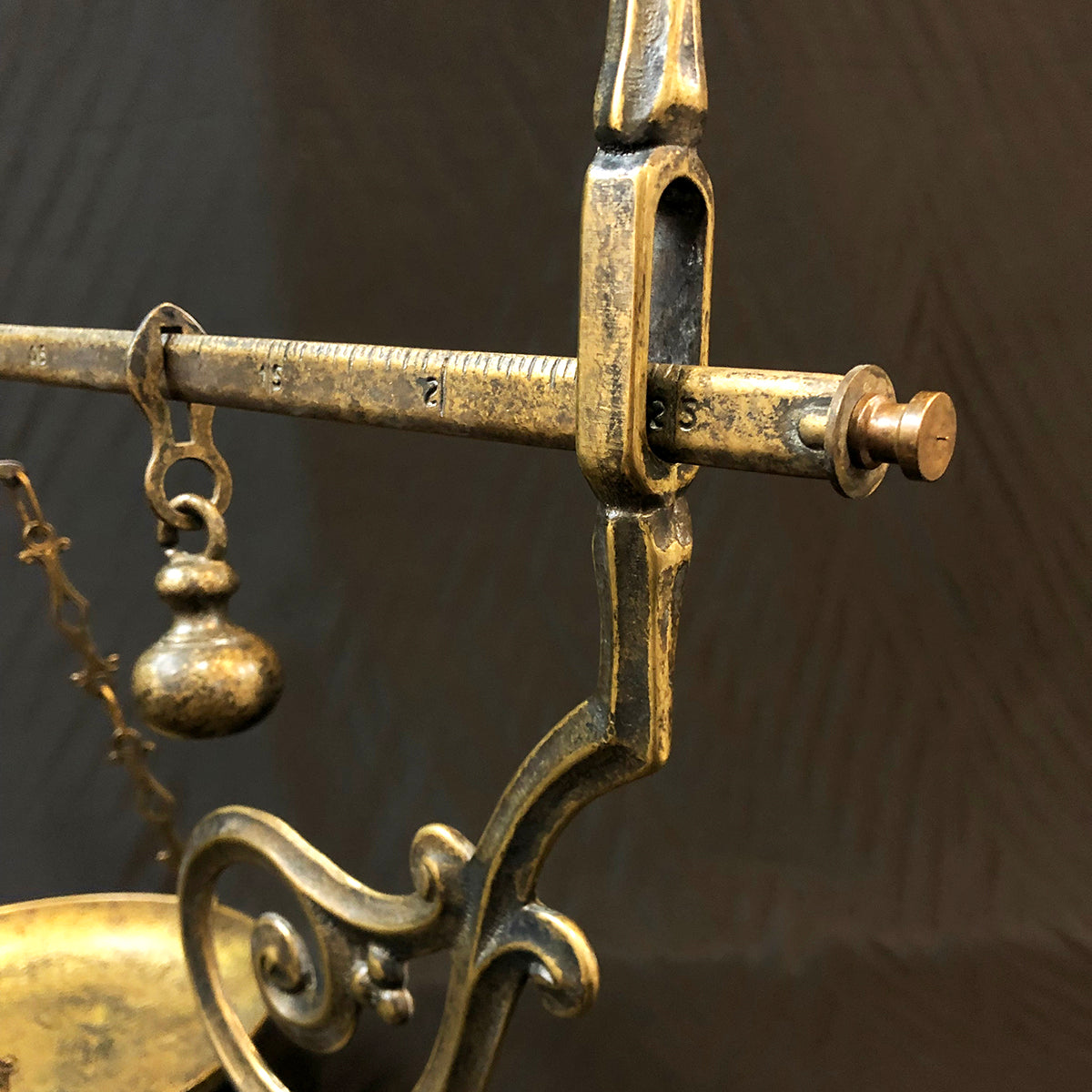 インテリア オブジェになる大きい天秤スケール 真鍮（イタリア製