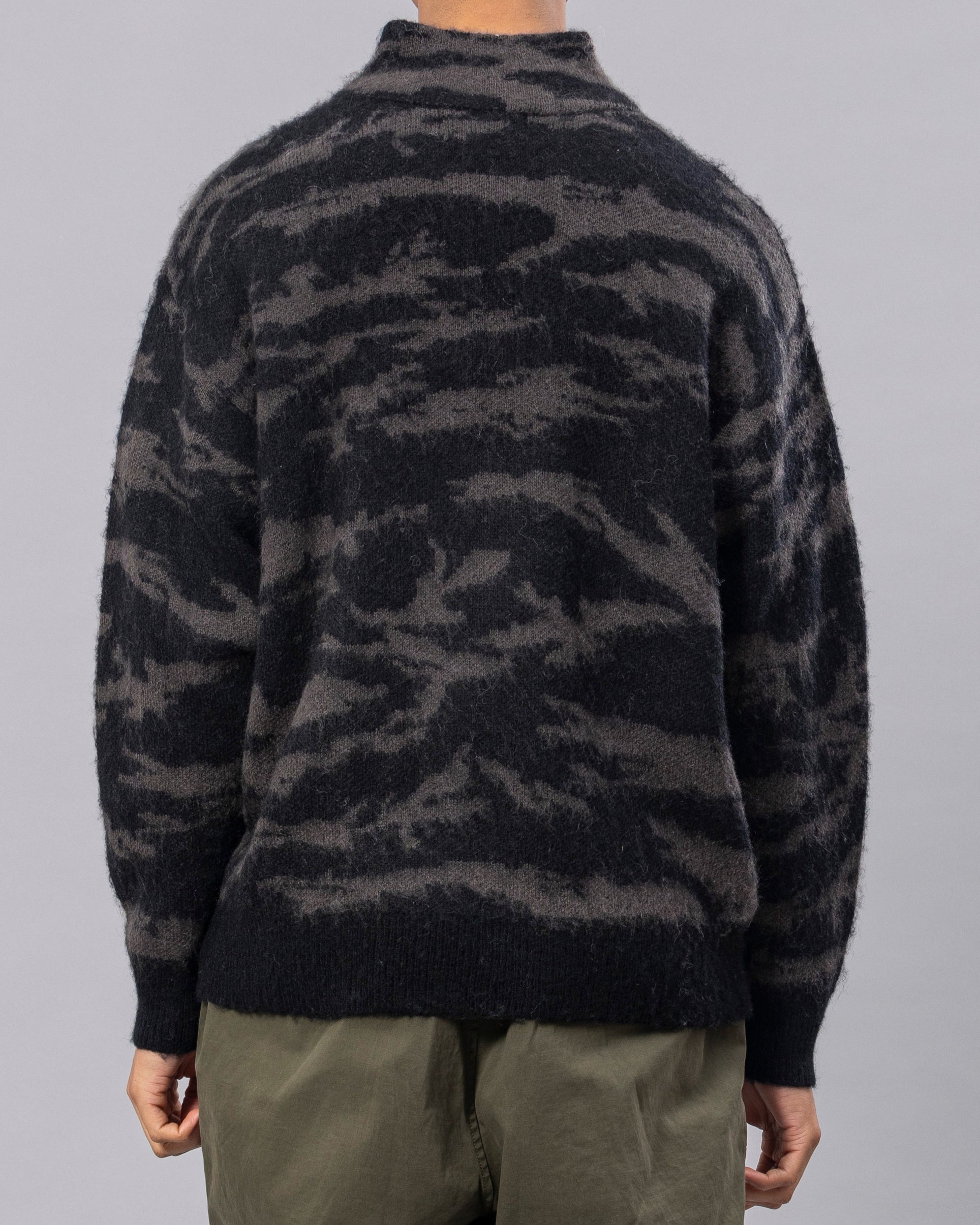 MOHAIR KNIT CAMO HALF ZIP PULLOVER – UNFRM®️ OUTDOOR STANDARD