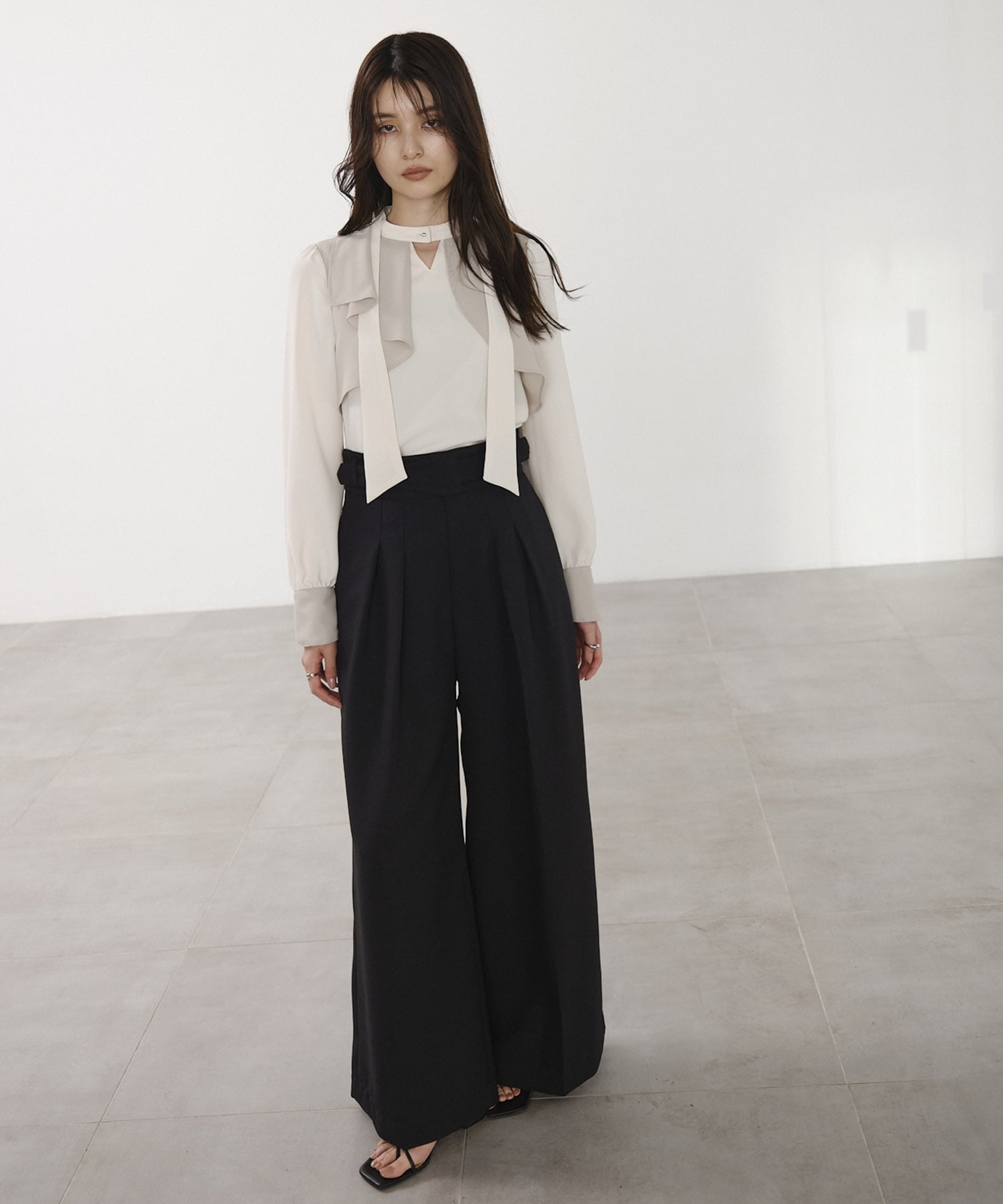 グルカリネンライクワイドパンツ(1 BLACK): : ウィメンズ｜UNITED