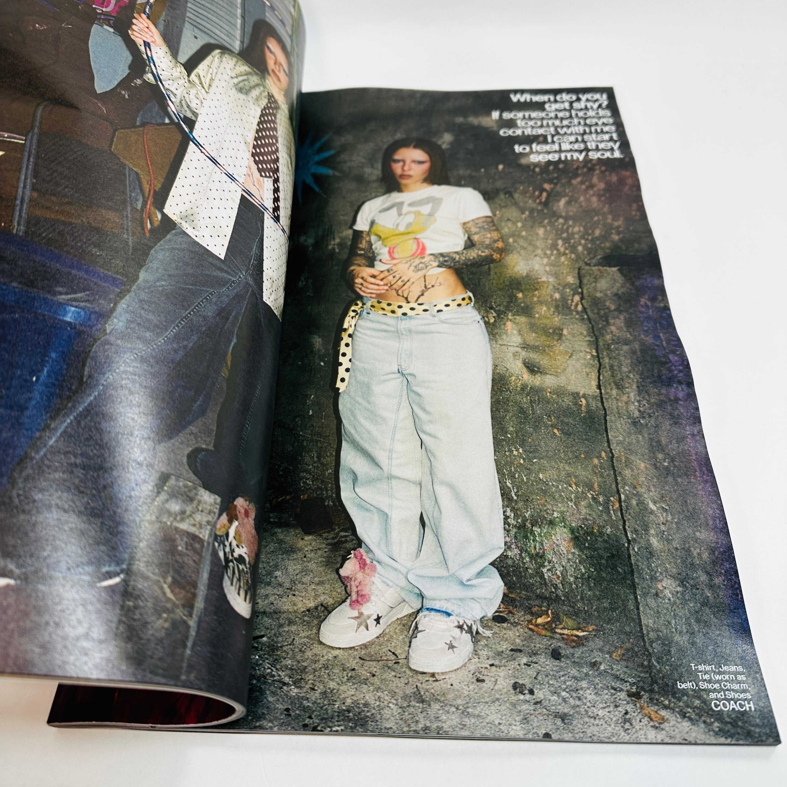 Interview #564 - Ariana Grande – UNITOM