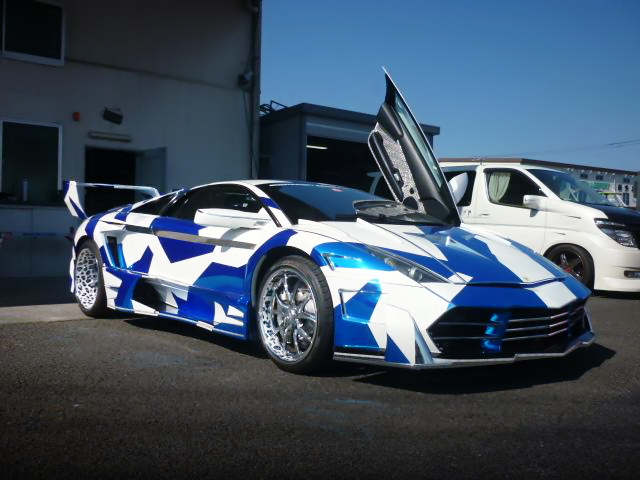 諸星一家・諸星伸一氏デザイン!世界限定10台ボディキット!希少