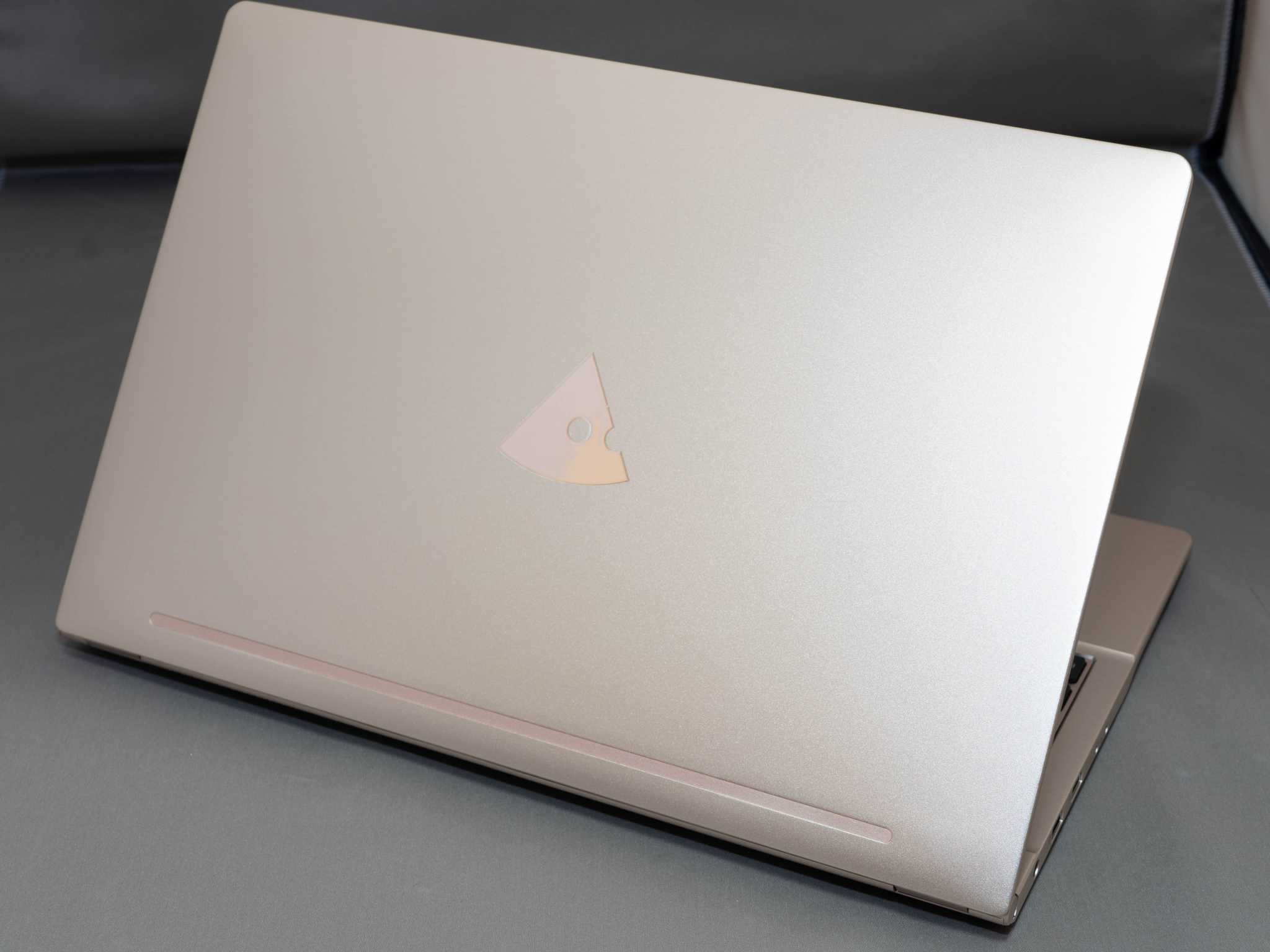 限定3500台】m-Book B508Hレビュー|Core i7 8565U搭載 ナローベゼルの