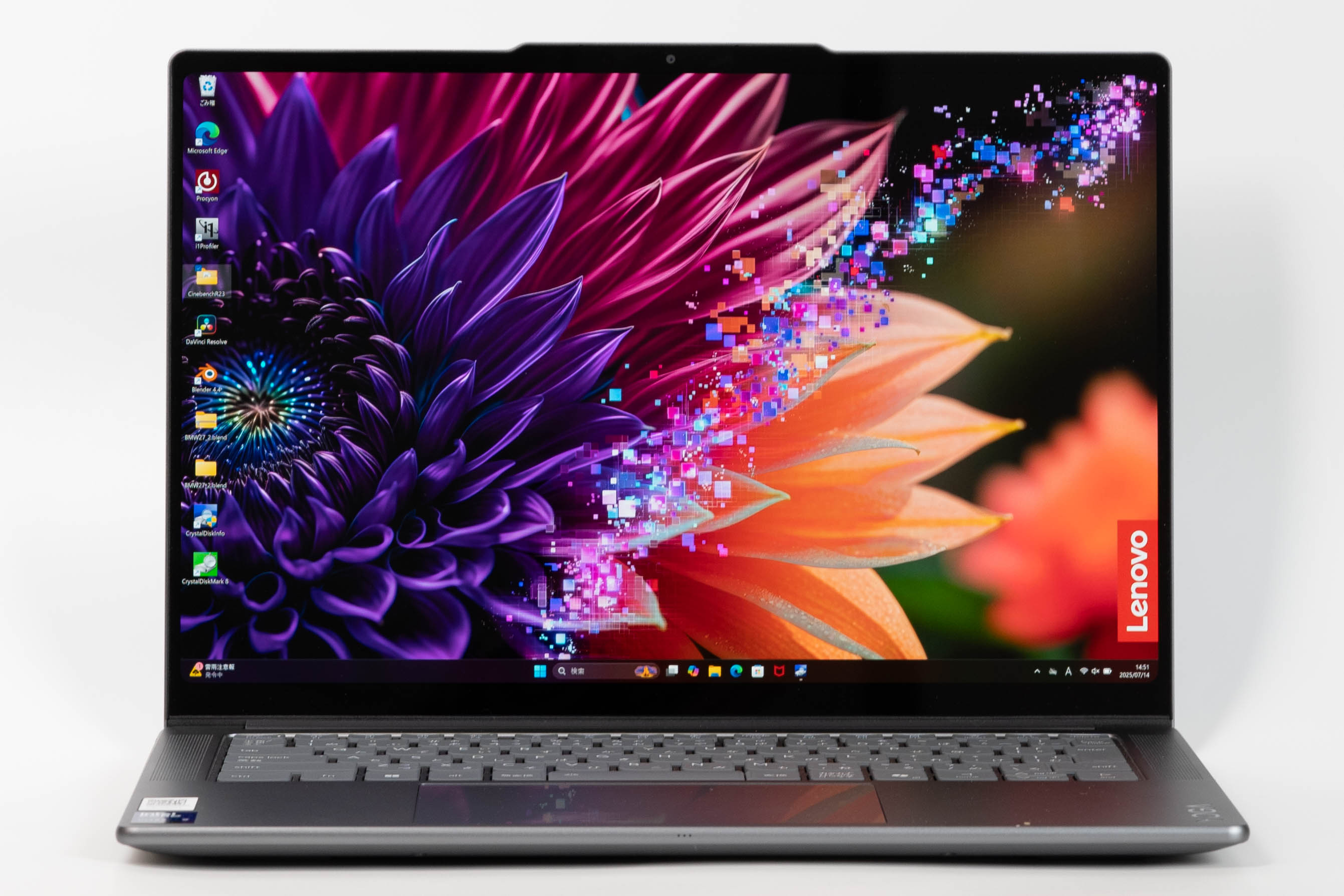 Lenovo Yoga Pro 7i Gen 10(14型 Intel)レビュー,専用GPU非搭載で最強