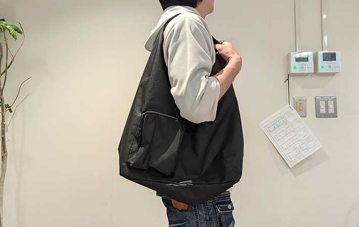 話題の『無印良品』のワンショルダーバッグ 撥水性能を試してみると