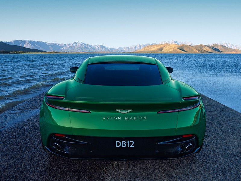 乗ればアナタがジェームズ・ボンド!? な「アストンマーティン」の