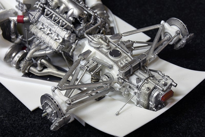 1/12 Scale Model Kit: Lotus Type 100T Full Detail