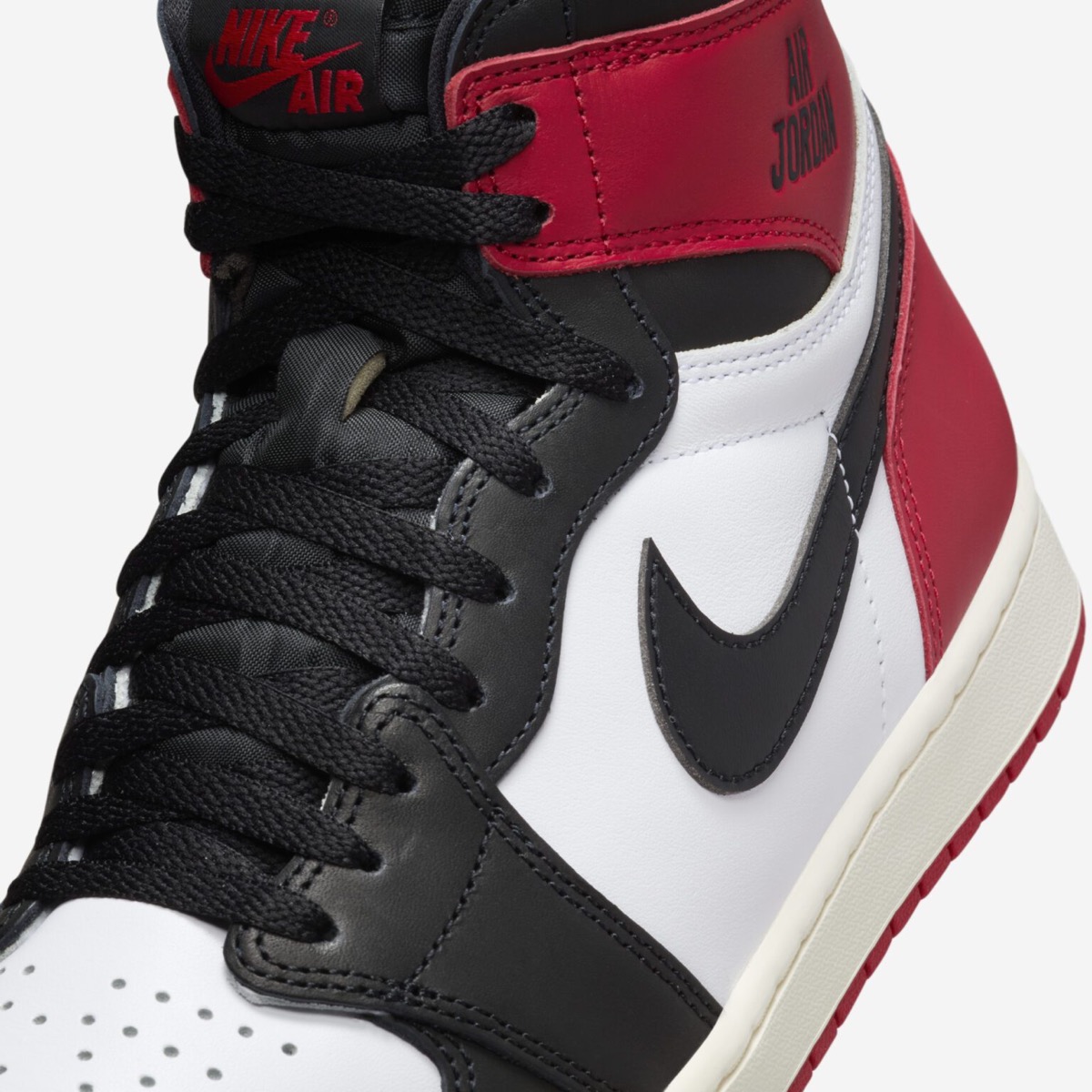 Nike Air Jordan 1 Retro High OG “Black Toe Reimagined”が国内5月15