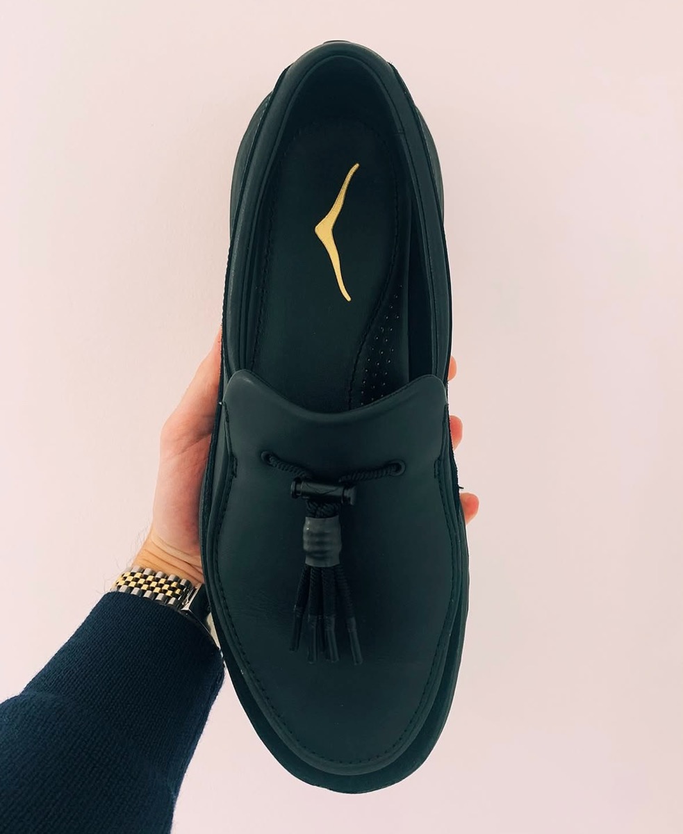 HOKA 新型ローファースニーカー Speed Loafer “Black”が国内1月31日