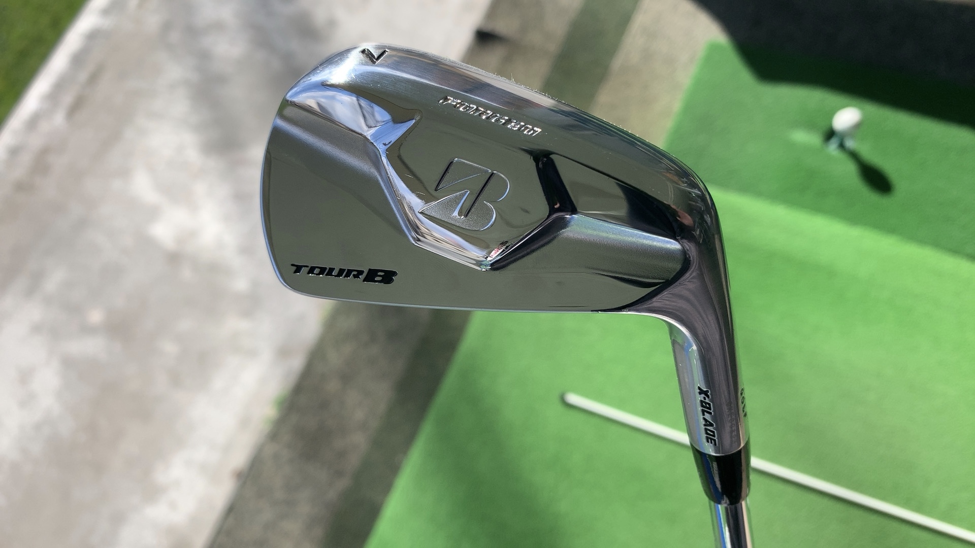 ブリヂストンゴルフ TOUR B X-BLADE がイイ！ – ゴルフ上手くなった