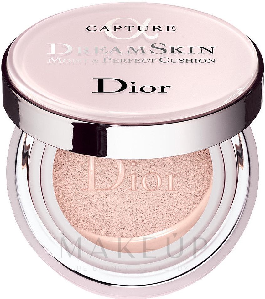 Dior Capture Dreamskin Moist & Perfect Cushion SPF 50 PA+++