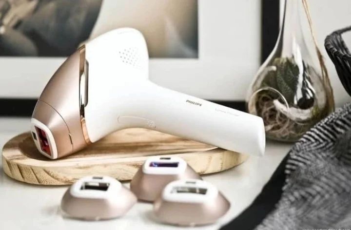 Philips Lumea BRI948 Prestige IPL Hair Removal