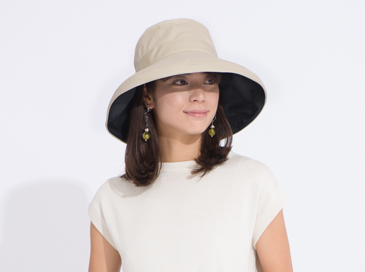 新商品 完全遮光帽子「トラベル・ハット」 - コラム｜完全遮光日傘