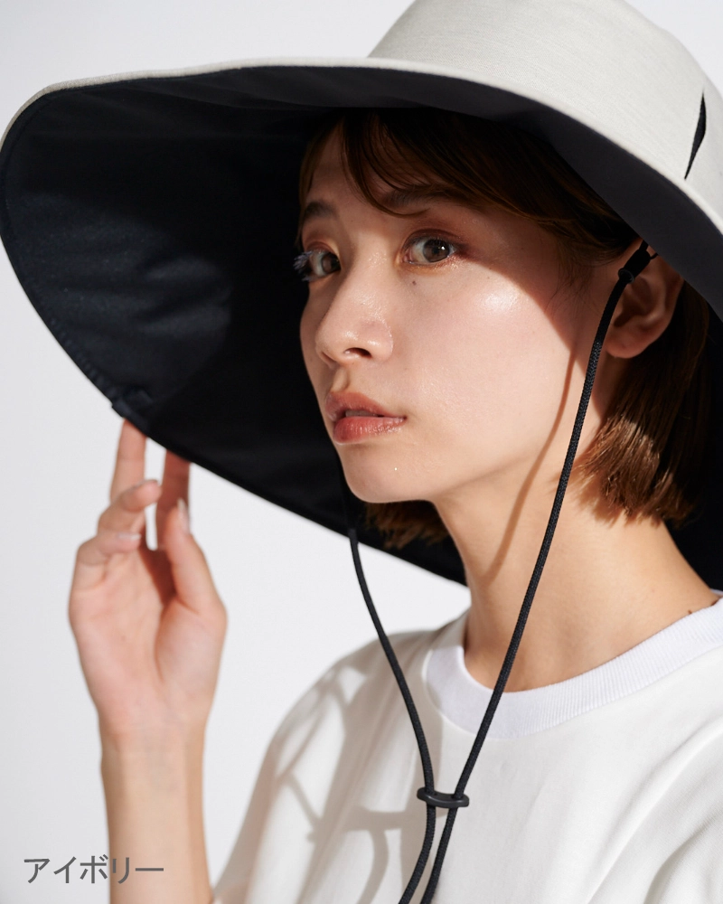 ワイドハット + plus｜完全遮光帽子｜サンバリア100 | 完全遮光日傘