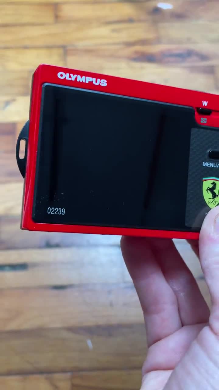 Rare OLYMPUS FERRARI Digital Model 2004 3.2 MP Digital Camera