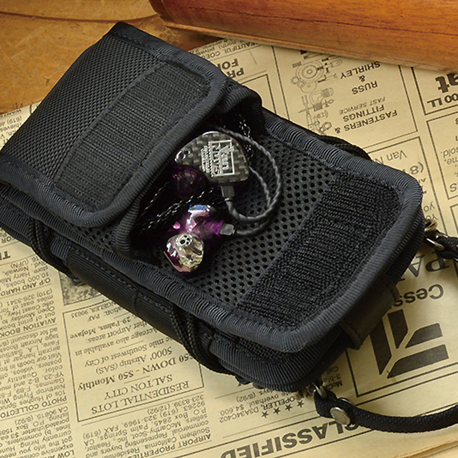 E009：カスタムバッグ用・ふわふわイヤフォンケース | バンナイズ | 鞄