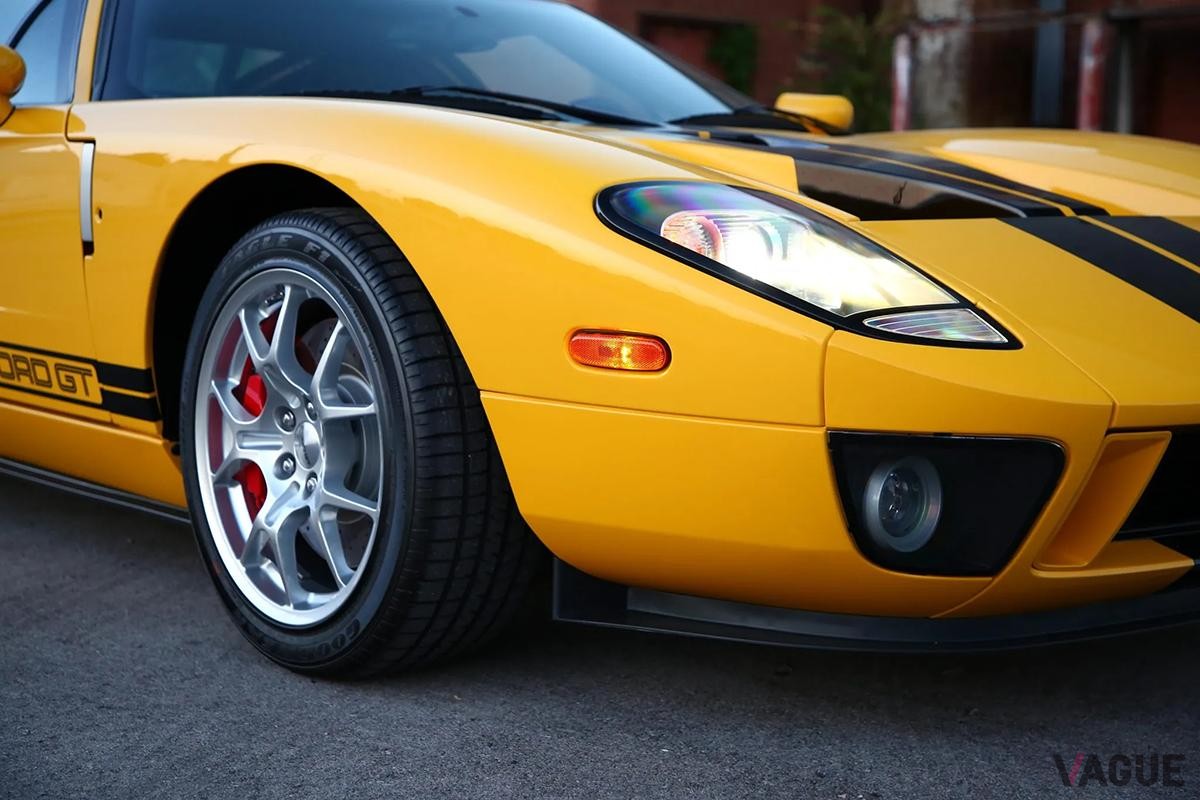 およそ20年前のスーパーカーなのに走行わずか260キロ！ ビッカビカの