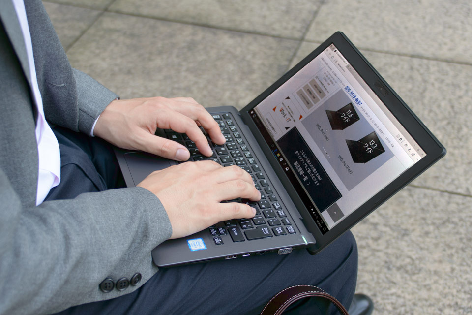 VAIO S11はビジネスマンに最適なモバイルPCだ！ | VAIO