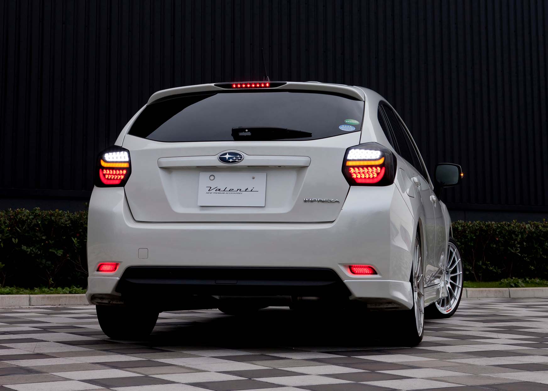 スバル GP系 XV インプレッサスポーツ ジュエルLEDテールランプ REVO