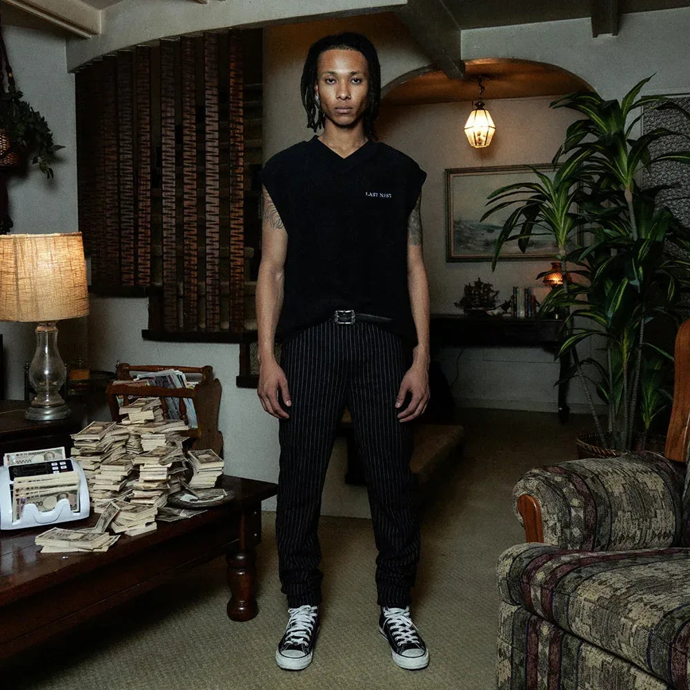 LAST NEST(ラストネスト)商品ページ - Logo Emb Knit Vest - Black