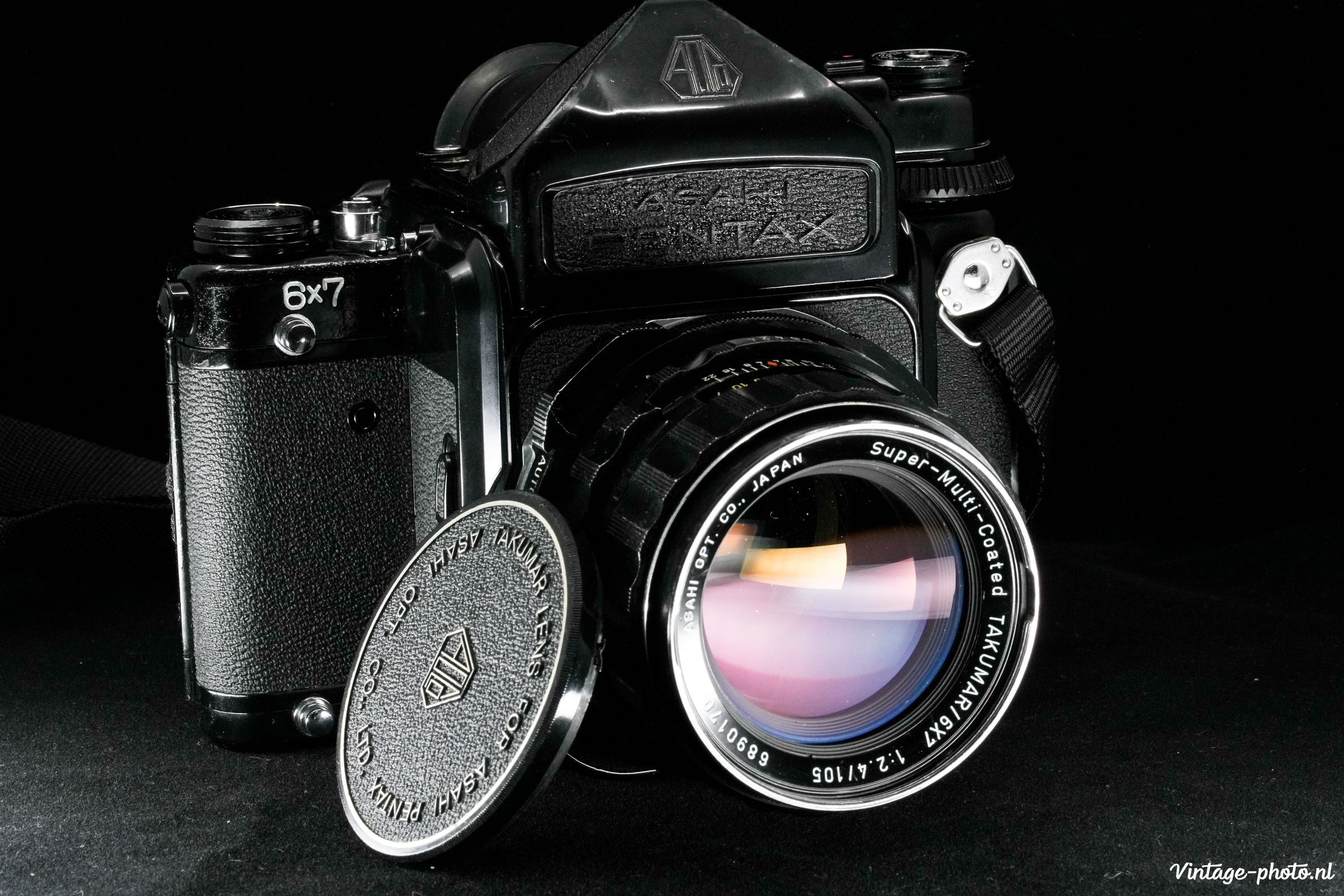 Eye catcher from Japan: the legendary Pentax 6x7 - Vintage-photo