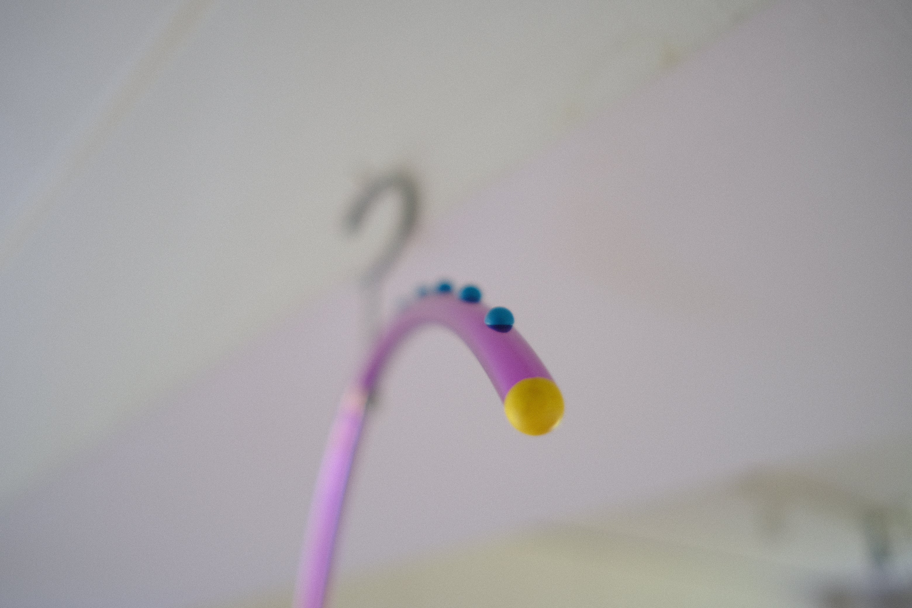 倉俣史朗 アルミーノ ハンガー 【紫色】｜Shiro Kuramata ALUMINIO Hanger