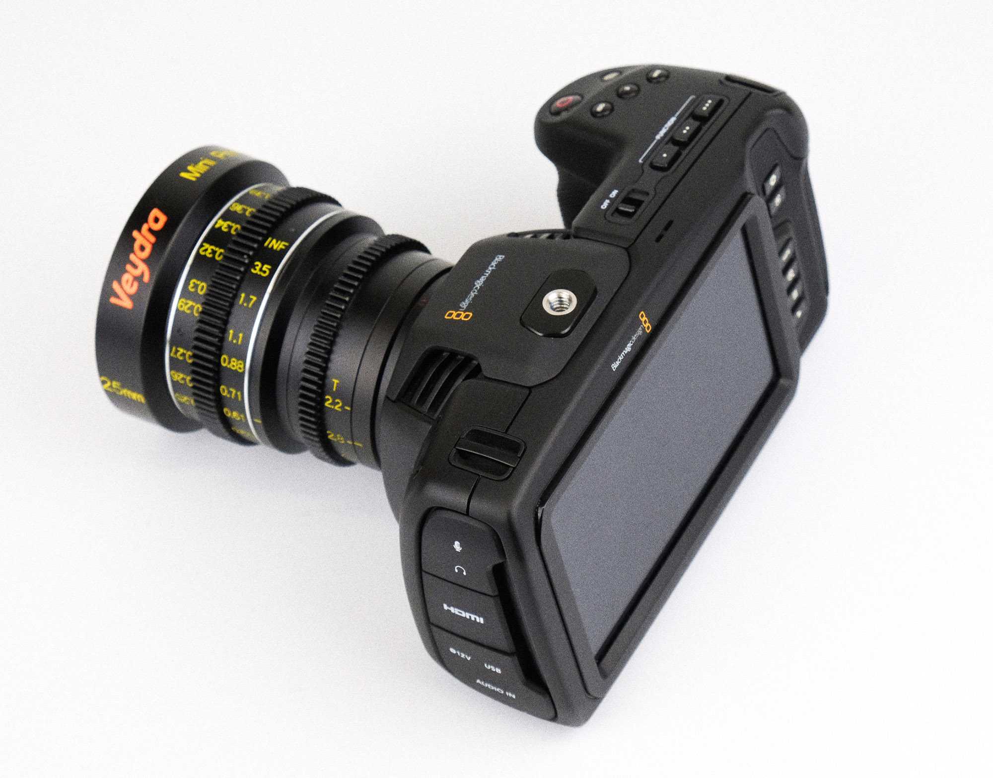 今、日本に1台しかないBMPCC4Kを、予約した3人が触りまくって語る会