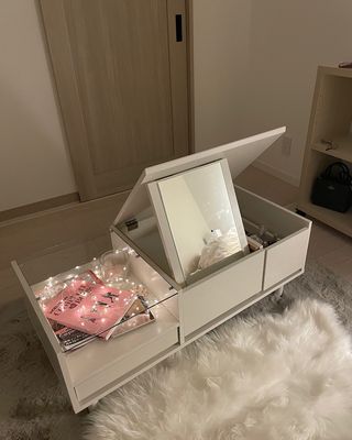 ドレッサーテーブル(ホワイト/ウォルナット/ナチュラル)ディスプレイ