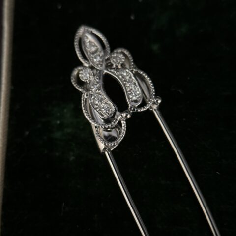 安全ピン ブローチ | ジュエリー工房 ヴィジェ