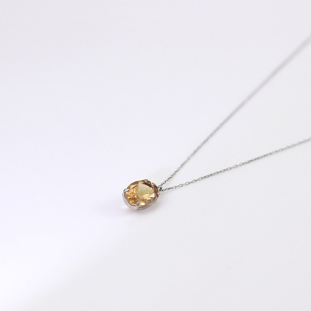 11月誕生石のアクセサリー Pt900 インペリアルトパーズ11月誕生石