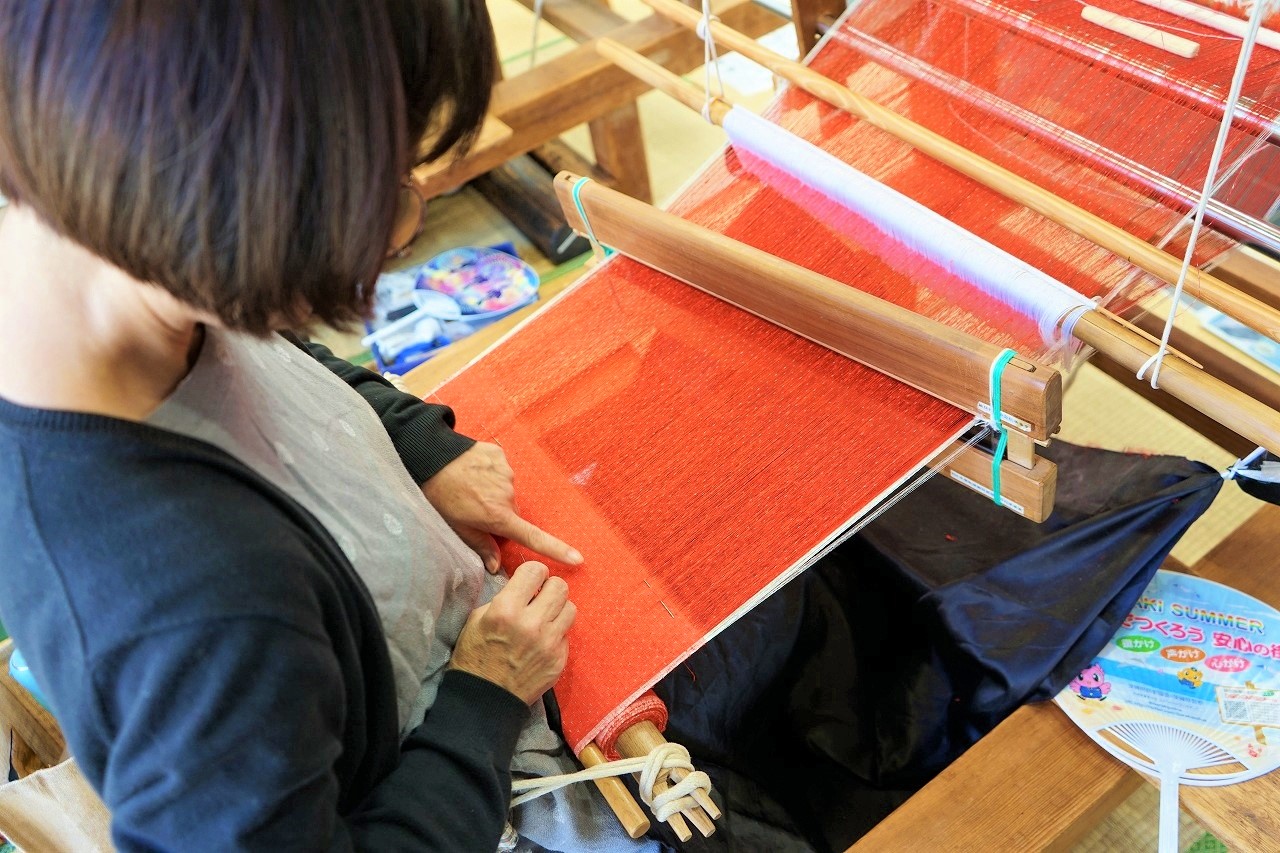 可以直接觸摸世界遺產的工藝品！茨城「結城紬」 | HIGHLIGHTS